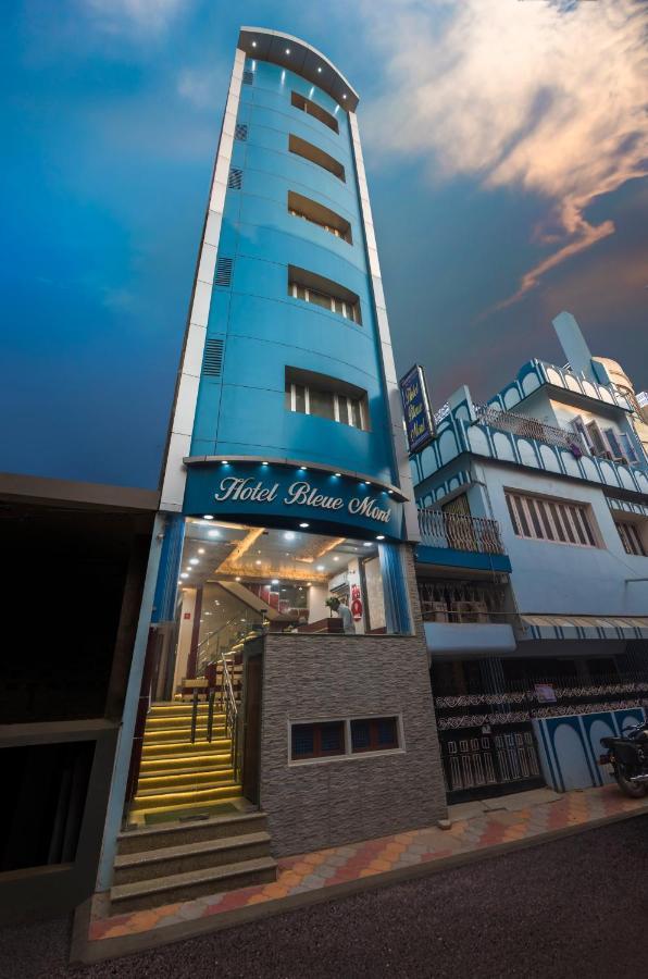 Hotel Bleue Mont Varanasi Exterior photo